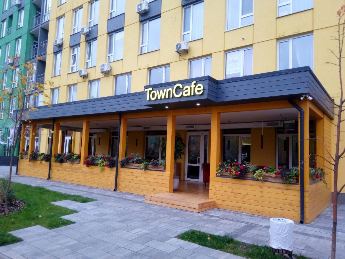 Апартаменты Comfortable In A Secure Residential Complex Comfort Town кт-02 Киев